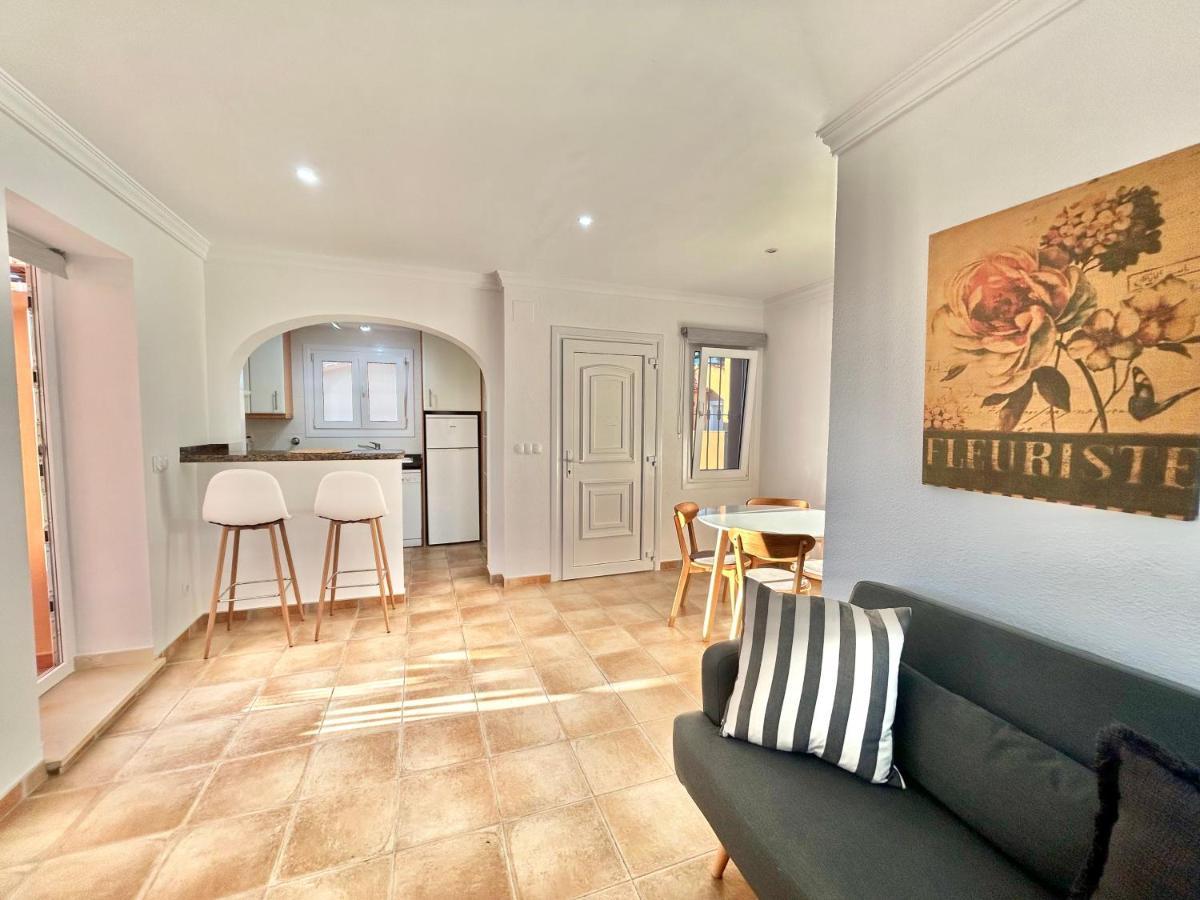 Apartamento Varsovia Oliva Bagian luar foto